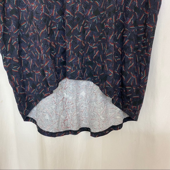 LulaRoe printed Irma tunic top - Picture 6 of 9